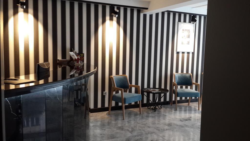 Semsan Hotel Istanboel Buitenkant foto
